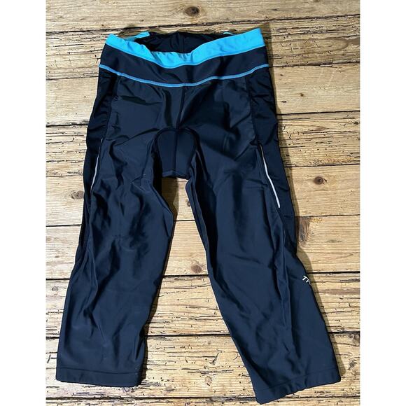 Trayl Woman's Size M Black Padded Cycle Capri Pants - Picture 1 of 13